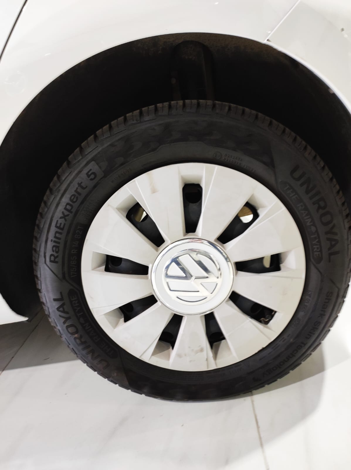 volkswagen-up-16072019