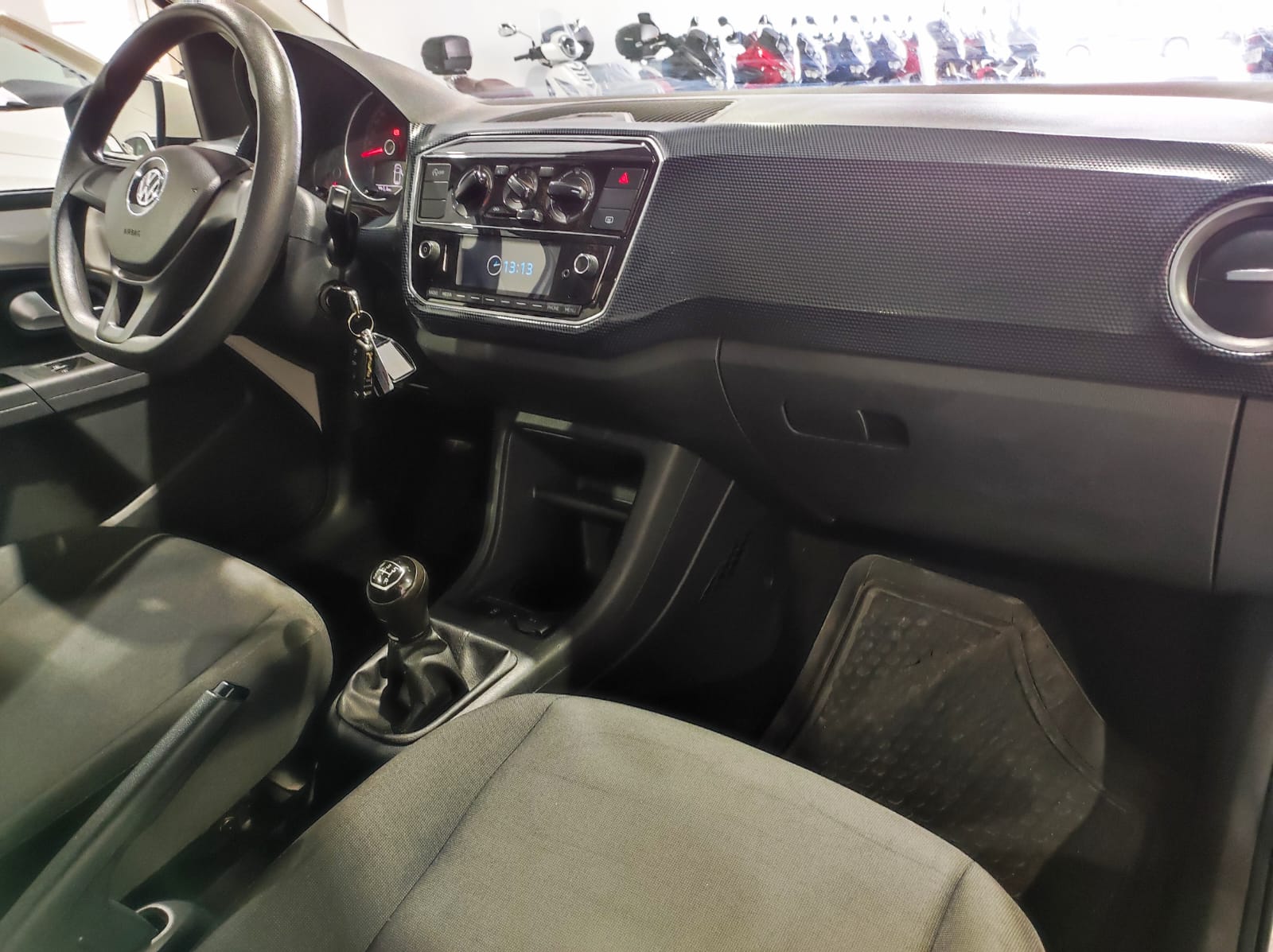 volkswagen-up-16072019